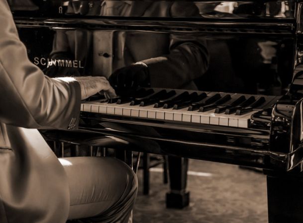 AFINAR PIANO PRECIO